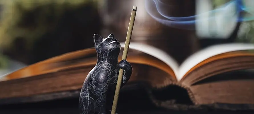 How to Use Incense Sticks Spiritually?​