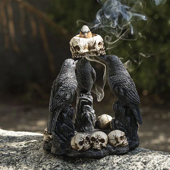 Introducing the Raven Skull Backflow Incense Burner - Unique Gothic Decor & Aromatherapy Tool